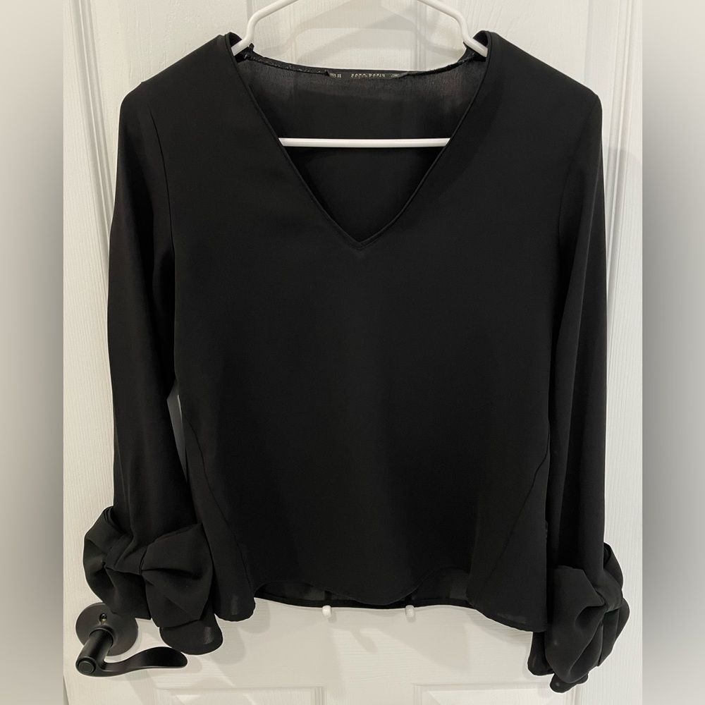 Zara Basic Collection Black Bow Sleeve Details V Neck Blouse Women’s Size XS